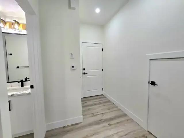Apartment for rent in Wedgewood, Alberta