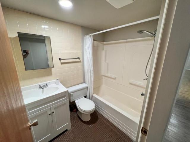 Apartment for rent in Wedgewood, Alberta