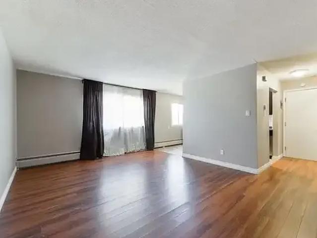 Apartment for rent in Wedgewood, Alberta
