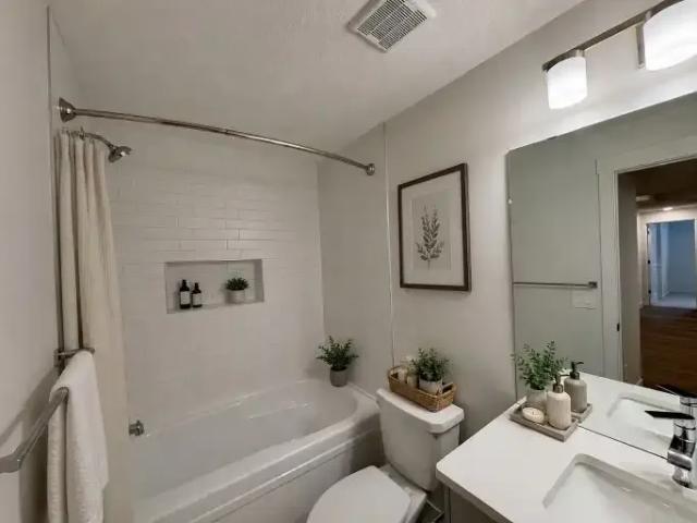 Apartment for rent in Wedgewood, Alberta