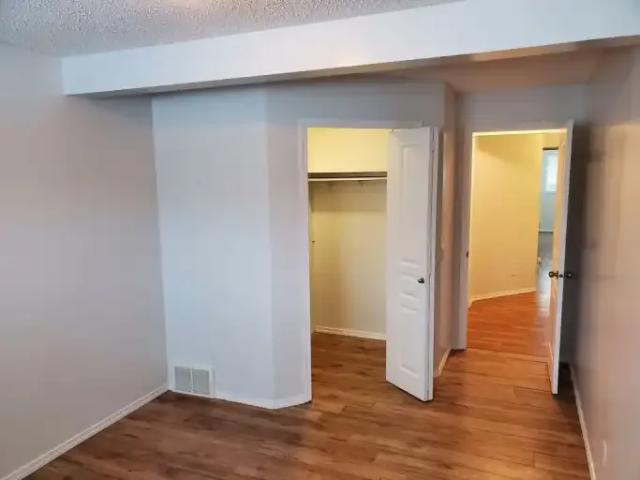 Apartment for rent in Wedgewood, Alberta