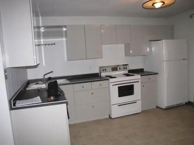 Apartment for rent in Wedgewood, Alberta