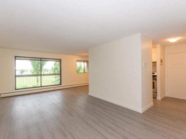 Apartment for rent in Wedgewood, Alberta