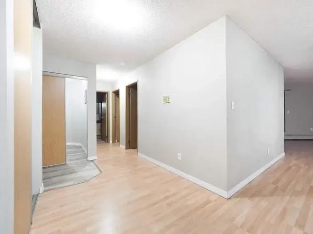 Apartment for rent in Wedgewood, Alberta