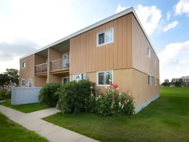Apartment for rent in Wedgewood, Alberta