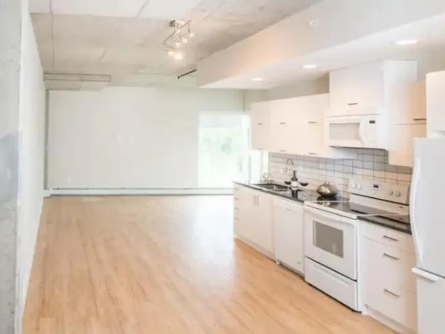 Apartment for rent in Wedgewood, Alberta