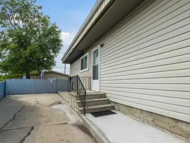 Apartment for rent in Wedgewood, Alberta
