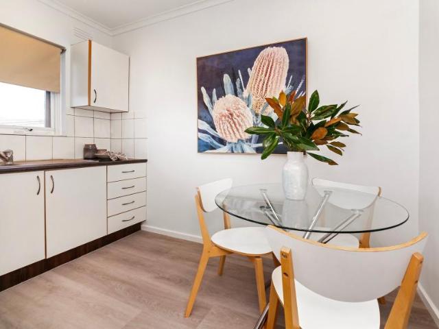 Apartment for rent in Glen Huntly, Melbourne