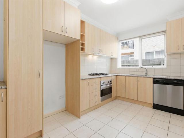 Apartment for rent in Glen Huntly, Melbourne