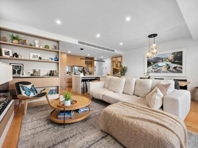 Apartment for sale in Hampton, Melbourne