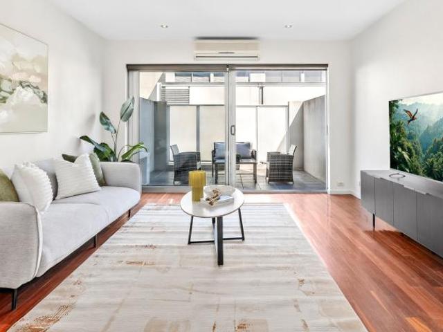 Apartment for sale in Hawthorn East, Melbourne