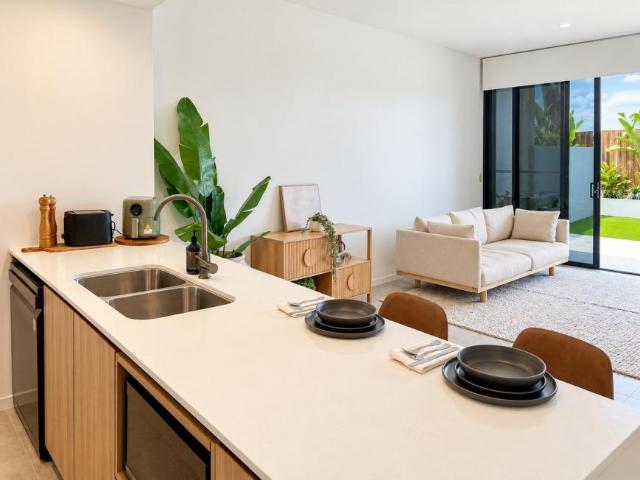 Apartment for sale in Hope Island, Gold Coast City