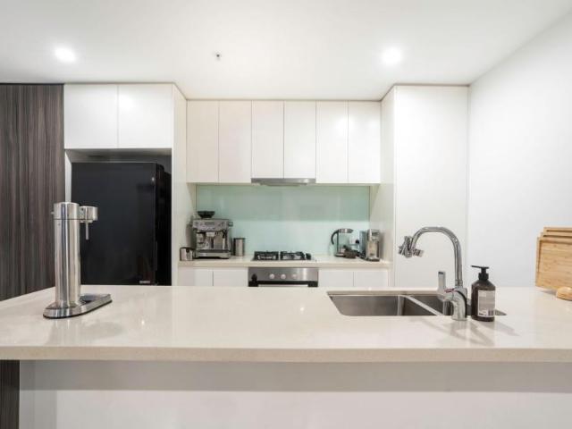 Apartment for sale in Indooroopilly, Greater Brisbane