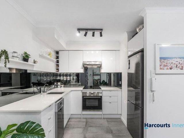 Apartment for rent in Kangaroo Point, Greater Brisbane