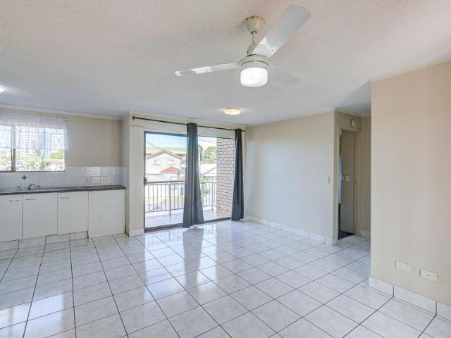Apartment for rent in Labrador, Gold Coast City