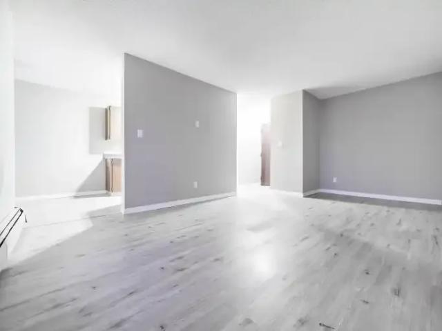 Apartment for rent in Rolly View, Alberta