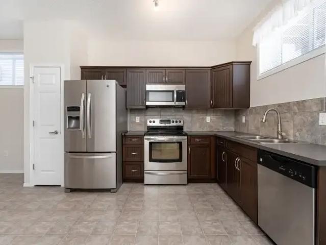 Apartment for rent in Rolly View, Alberta