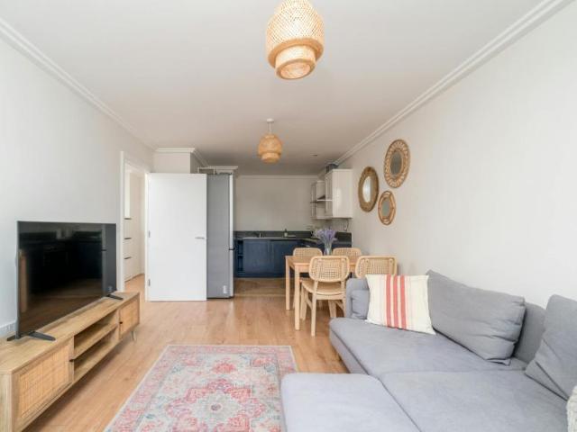 Apartment for rent in London Borough of Ealing, Greater London