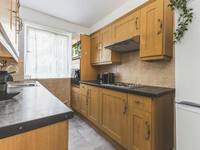 Apartment for rent in Bermondsey Village, Greater London