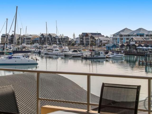Apartment for sale in Parklands, Western Australia