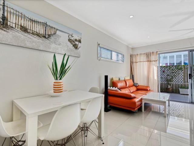 Apartment for sale in Kings Creek, Queensland
