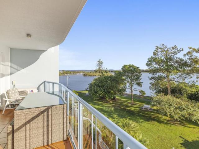 Apartment for sale in Kings Creek, Queensland