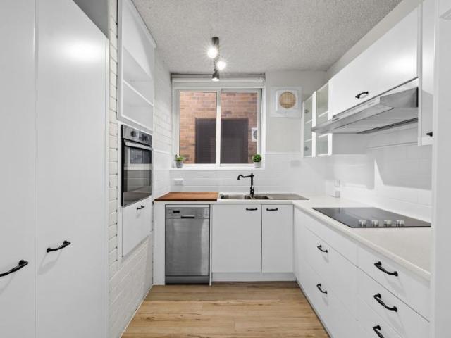 Apartment for sale in Mentone, Melbourne