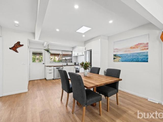 Apartment for rent in Mentone, Melbourne