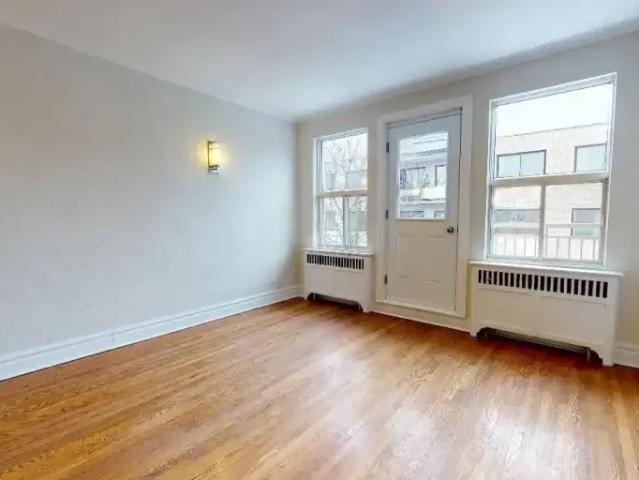 Apartment for rent in St. Leonard's, Quebec
