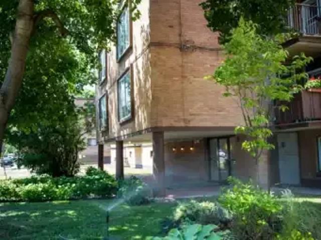 Apartment for rent in Hampstead, Quebec