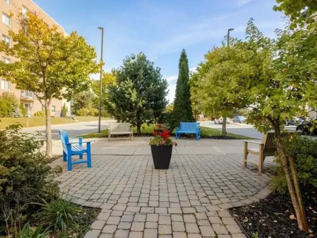 Apartment for rent in Pointe-claire, Quebec