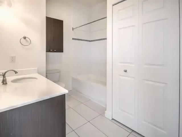 Apartment for rent in St. Leonard's, Quebec