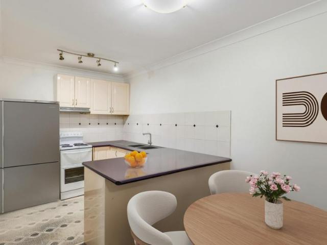 Apartment for sale in Newtown, Toowoomba Regional