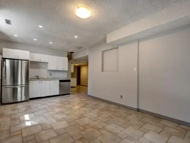 Apartment for rent in Westmount, Okotoks