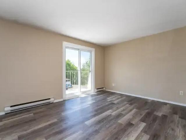Apartment for rent in Blackburn Hamlet, Ottawa