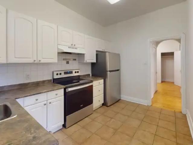 Apartment for rent in Somerset, Ottawa