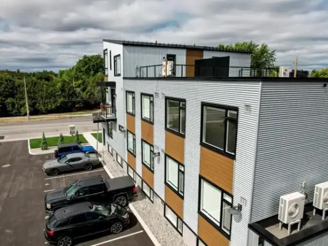 Apartment for rent in Mulhurst Bay, Ontario