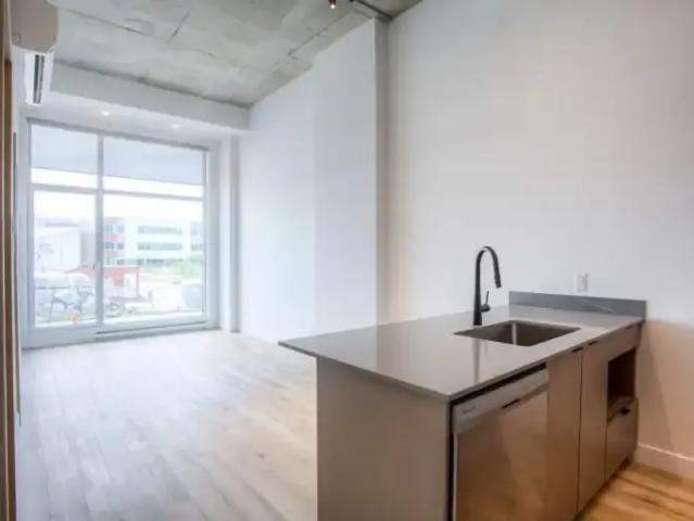 Apartment for rent in St. Leonard's, Quebec