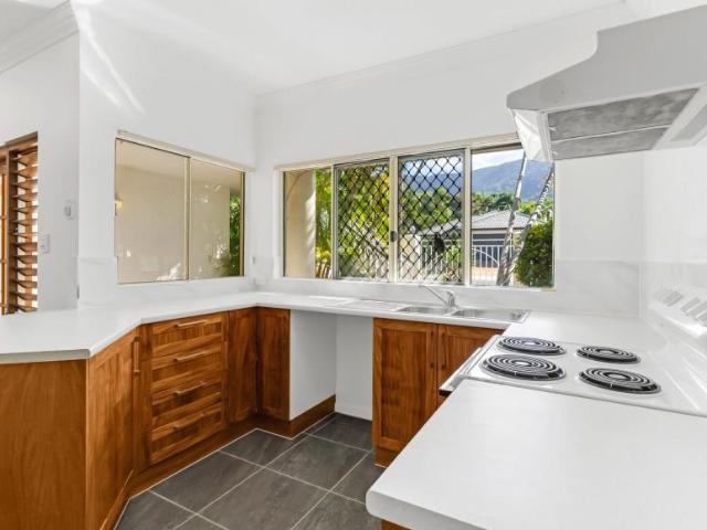 Apartment for rent in Palm Cove