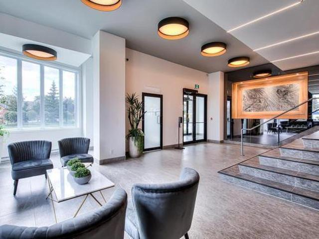 Apartment for rent in Pointe-claire, Quebec
