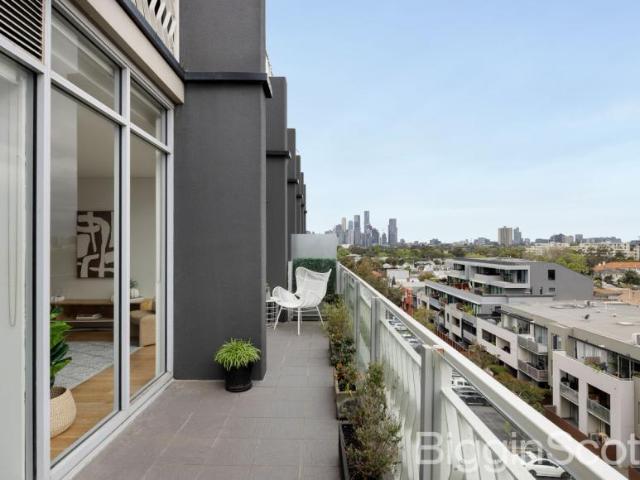 Apartment for sale in Port Melbourne, Melbourne