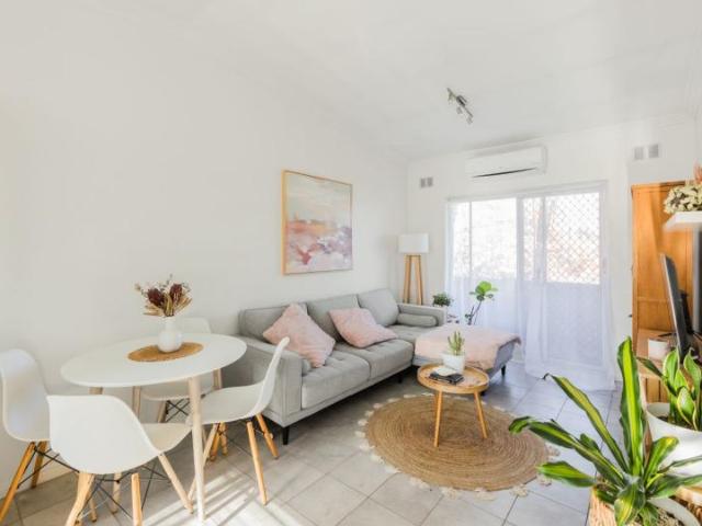 Apartment for sale in Rockingham, City of Rockingham