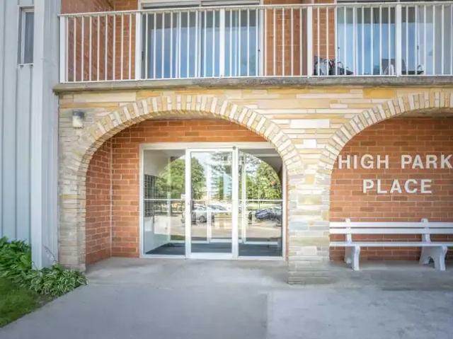 Apartment for rent in Brights Grove, Ontario