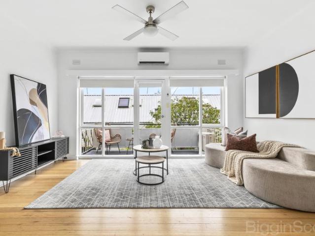 Apartment for sale in St Kilda East, Melbourne