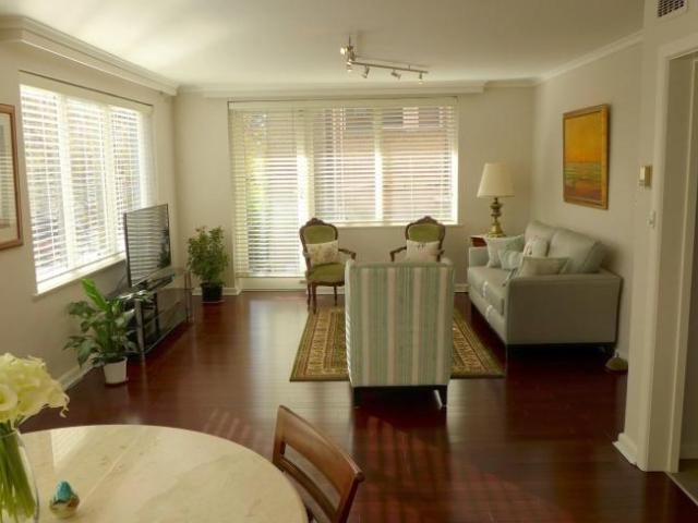 Apartment for rent in St Kilda, Melbourne