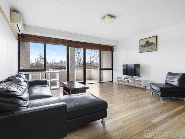 Apartment for sale in St Kilda, Melbourne