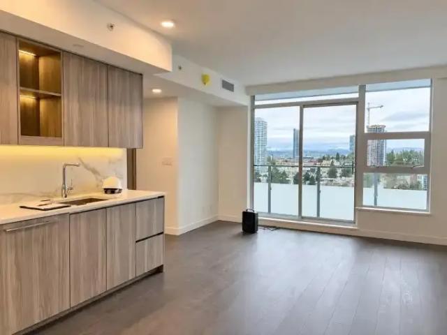 Apartment for rent in City Centre, Surrey