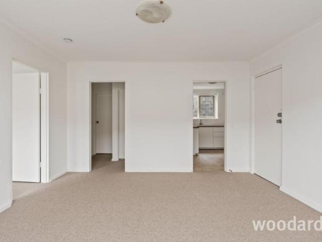 Apartment for rent in Thornbury, Melbourne