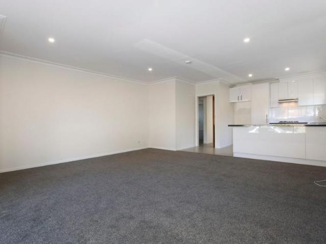 Apartment for rent in Thornbury, Melbourne