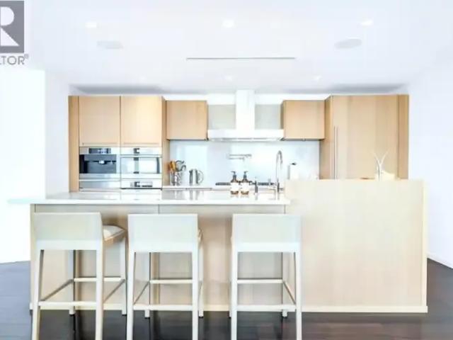 Apartment for rent in Vancouver, British Columbia